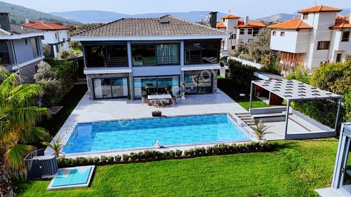 Cb Marina Dan Satılık Eşyalı Emsalsiz 3+2 Villa