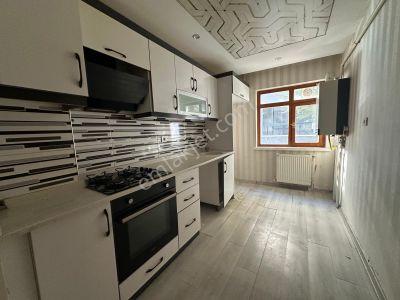 Keçiören Kafkaslar'da 1.katta Cadde Yakını Asansörlü 3+1 Daire