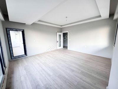 Çiftlikköy Sultaniye'de Ebeveyn Banyolu 3+1 Satılık Daire