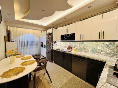 🏡yeni Mahalle Mahallesi 🏡 ✅4+2 250m2 4 Katlının Çatı Dubleksi Çift Girişli Asansörlü