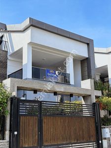 Nilüfer Köyde Özel Tasarım, Havuzlu, Asansörlü,loft Villa