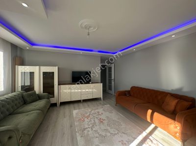 Samandıra Da 3+1 130 M2 İskanlı Arakat Daire