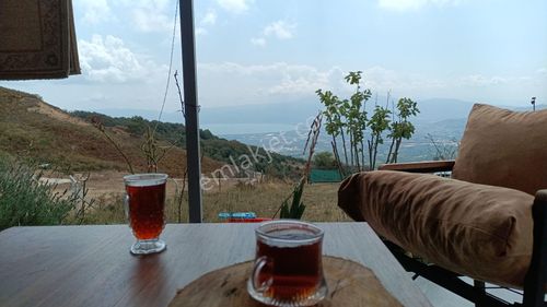 Höyük Tepede Muhteşem Manzara