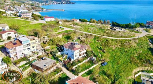 Erdek Tatlısu'da Müstakil Satılık 3 Katlı Bina