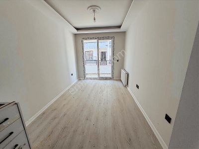 Yamaç Emlaktan Kemalpaşa Mah 1+1 Daire