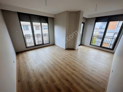 Yatırım'dan İdealtepe'de Sahile 3dk Katta Sıfır Sokağa Cephe 3+1