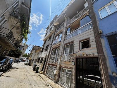 Ziraat Parkı Yakını Satılık Ara Kat Daire...