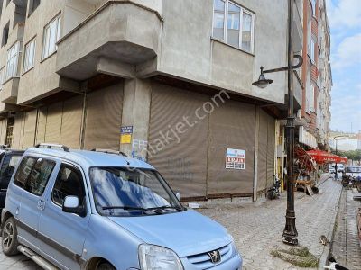 Yağmur Emlak'tan Cadde Cepheli Kiralık Köşebaşı Kupon Dükkan