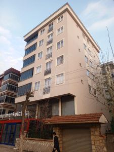 Yunus Emre Mah.de Satlık 1+1 Kombili Eşyasız Daire