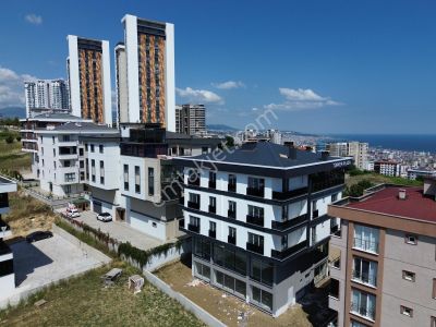 Yağmur Emlak'tan Türker Plaza'da Satılık 1+1 Ofis Katları