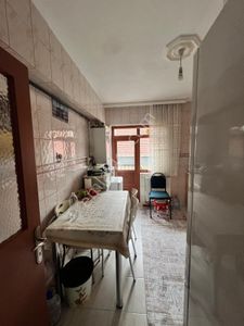 Kalcik Emlaktan 2+1 Manzaralı Kat'ta Uygun Fiyatlı Geniş Daire