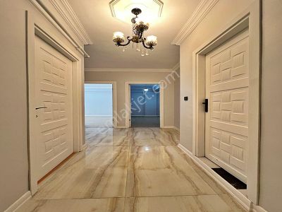 Cadde34 Yapı'dan Eminevim-fuzulev&krediye Uygun Merkezi Konumda 2+1 Dekorlu Balkonlu Arakat Daire