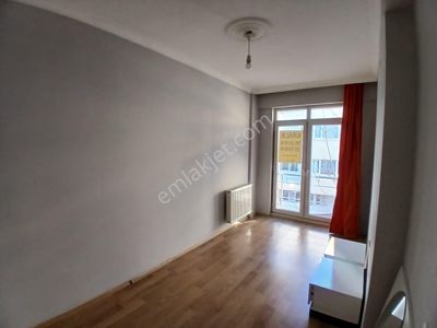 Yeni Bağlar'da Abonelikleri Açık Temiz 2+0 Kiralık Daire