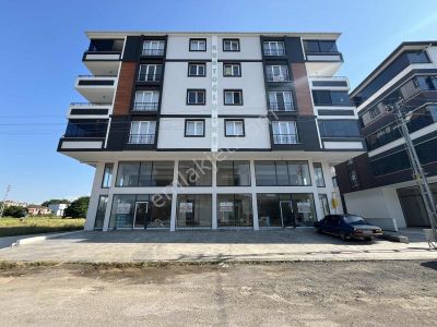 Yağmur Emlak'tan Kiralık Tekkeköy'de Cadde Cephe Dükkan