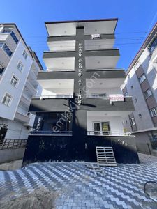 Yağmur Emlktan Satılık Gençlik Merkezi Arkası Sıfır 1+1 Daire