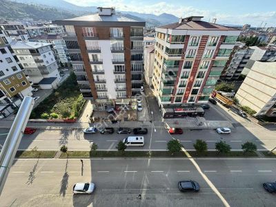 Yağmur Emlak'tan Tekkeköyde Cadde Üstü Fırsat 2+1 Daire