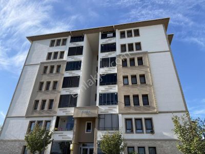 Yağmur Emlak'tan Tekkeköy Tokide Kiralık 3+1 Daire