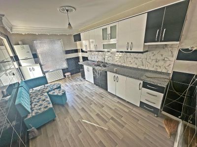 Fevzi Çakmak'da 3+1 Kat Konumun'da Yüksek Giriş Merkezi Konum'da Geniş Satılık Daire