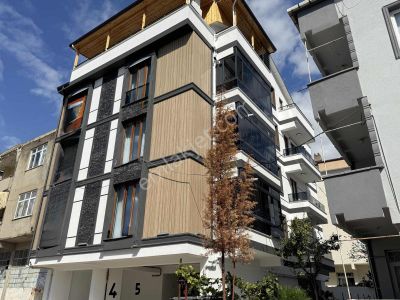 Körfez Yeniyalı Mah Satılık Ters Dublex 3+1 Odalı 130m2 Sıfır