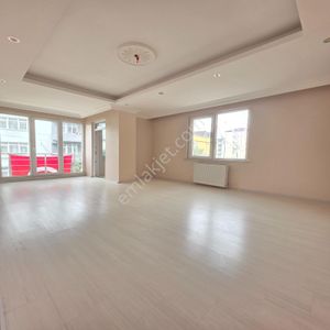 Yuvakur'dan Çerkezköy Kızılpınar Mah'de 3+1 135m²6yıllk 1.kat Ön