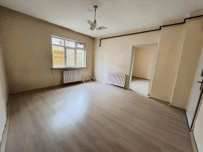 Cumhuriyet Mahallesinde Masrafsız 3+1 Ara Kat Daire