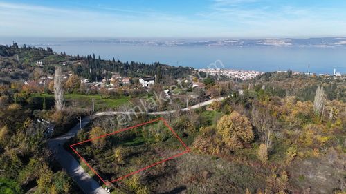 Deniz'den Pazarköyde Deniz Manzaralı 1738m2 İmarlı Arsa