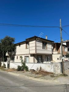 Esenköyde Hayal Gibi Bir Yazlık Satılık 4+2 Villa