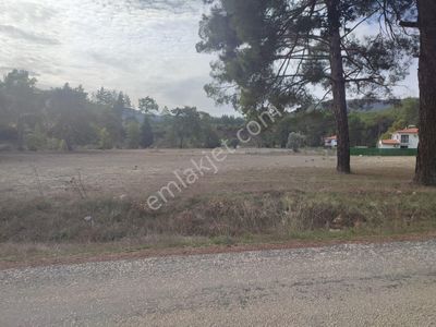 Kaş Uğrar Mahallesinde Tarla