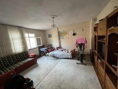 Özpa Gayrimenkul'den Zafer Mah. 1.kat 130 M² 3+1 Satılık Daire
