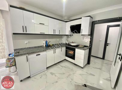 !!atlas Emlak'tan Merkezde Kombi-petekli Masrafsız 3+1 Daire!!