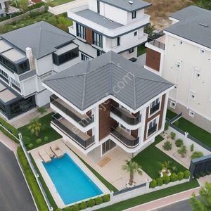 Lebî Derya Denize Sıfır Müstakil Havuzlu Lüks Ve Şık Müstakil Ev