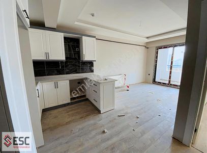 Esc'den Akdeniz Mh'de Site İçi Havuzlu 1+1 Daire Esc1864
