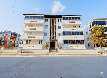 Remax Dem'den Hocabey Mahallesinde Satılık 3+1 Daire