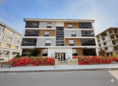 Remax Dem'den Menderes Mah. Nar Konutlarında 3+1 Satılık Daire