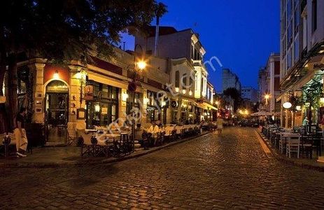 Karaköy Mumhane Cad. Galataporta Yakın Kiralık Dükkan Mağaza
