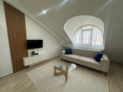 Kınıklı Bursa Caddesinde Asansörlü Güvenlikli Satılık 1+0 Apart A23