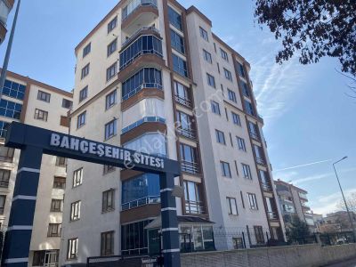 Fetih Caddesi'nde 3+1 Geniş Ve Nitelikli Ara Kat Daire Fırsatı!