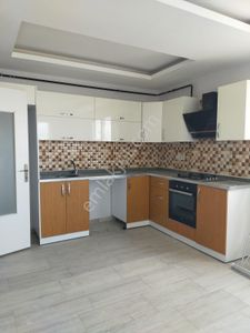 Birlik Ten Osmangazi De 3+1 İskanlı Bulvar Üzeri Okul Yanı Kaçmaz Kiralık!!!