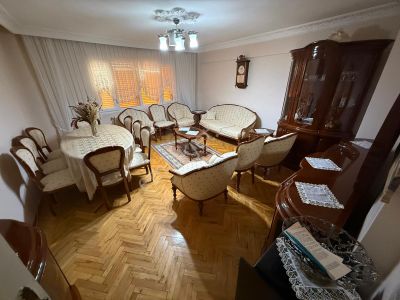 Bahçelievler'de Merkezi Konumlu Eşyalı Doğalgazlı 3+1 Kiralık