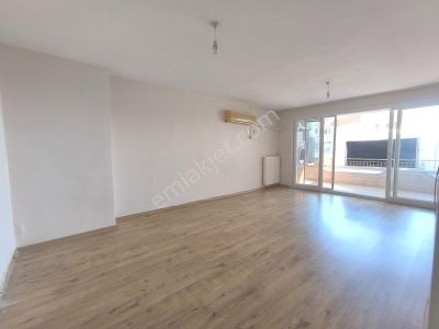 Han Emlak'tan Doğalgazlı Merkezi Konumda Kiralık Ferah 3+1