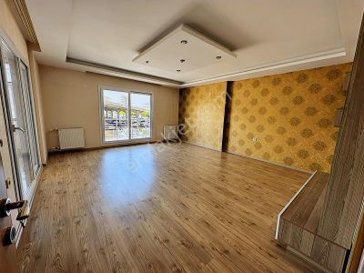 Han Emlak'tan Merkez Mah'de Jeneratörlü D.gazlı Kiralık 3+1