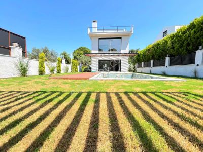 ▶ ▶ Körfez'den Hayal Değil, Gerçek: Bu Villayı Gördükten Sonra Standartlarınız Değişecek!!!