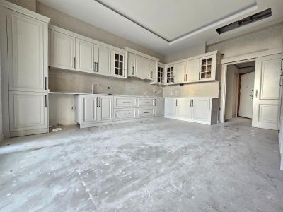 İbrahimli'de Vadi Park Manzaralı Ultra Lüks Satılık Bahçe Katı