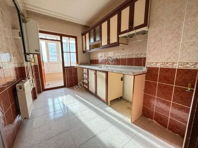 Kafkas Mahallesi'nde Ferah Orta Katta 3+1 Daire!