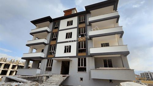 Remax Dem'den Demirkent Alttan Isıtmalı Ara Kat 110 2+1 Daire