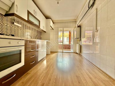 Kalecik Emlak'tan Hicret Cami Yakını Katta Güney 3+1 Yapılı Daire