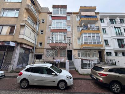 Turyap' Tan Fatih Sümbül Efendi' De Cadde Üzeri 2+1 Kiralık Daire