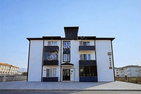 Yön Group'tan Üniversite Bölgesinde Eşyalı Satılık 1+1 Daire