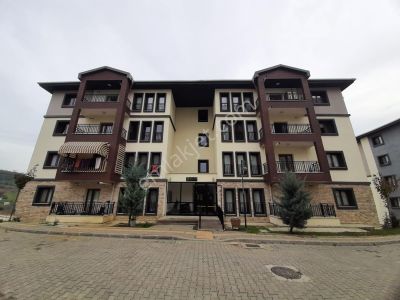 İzmıt Sepetçı Tokı De 2+1 Eşyalı Kıralık Daıre Merkezı Isıtma