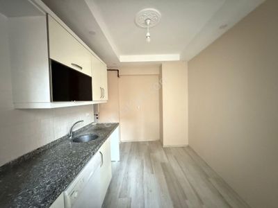 Akyüz Gayrimenkul Den; Ataturk Mah De Iskanlı,kombılı Satılık 2+1 Daire